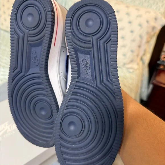 Nike Air Force 1 High-Top Sneakers in Gray and Navy - Picture 8 of 8